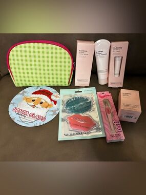 Glowing Vitamin C Skincare Set with Pink & Lime Green Cosmetic Pouch